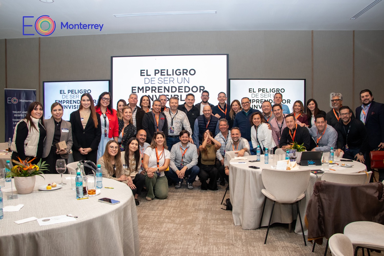 Foto grupal de la comunidad EOA Monterrey